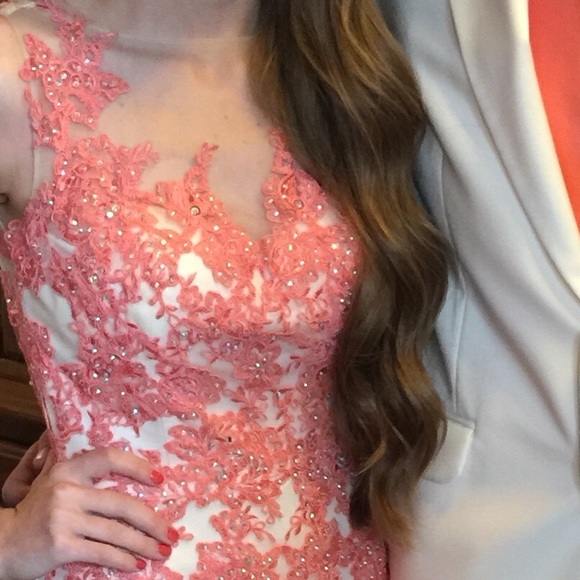 Prom dress - Picture 4 of 4